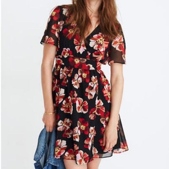 Madewell Black Red Floral Mini Dress V Neck Short Sleeve Fit and Flare Chic 4 - Picture 1 of 16